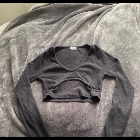 Trendy clothing bundle - Picture 4 of 5